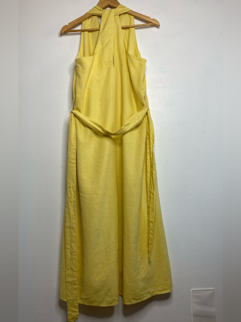 Linen-Blend Twist-Back Midi Dress Size M Pastel yellow Resort Vaca - Picture 9 of 11